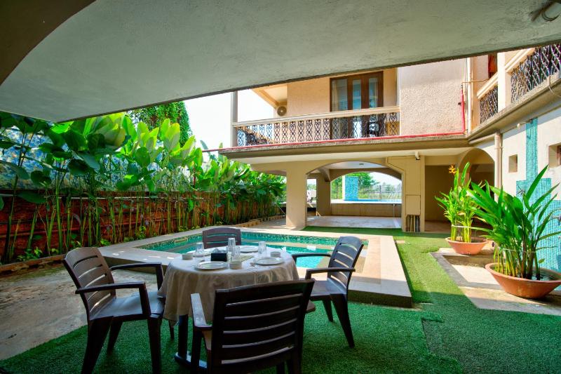 Aveeno Resort with Swimming Pool and Jacuzzi Near Calangute and Baga - image 36