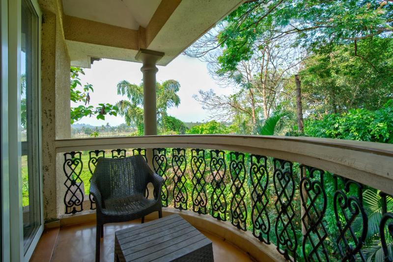 Aveeno Resort with Swimming Pool and Jacuzzi Near Calangute and Baga - image 31