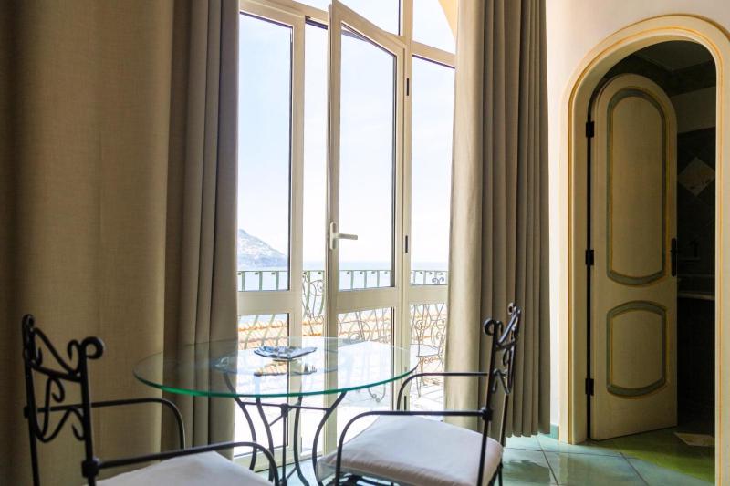 Hotiday Positano Sea View - image 8