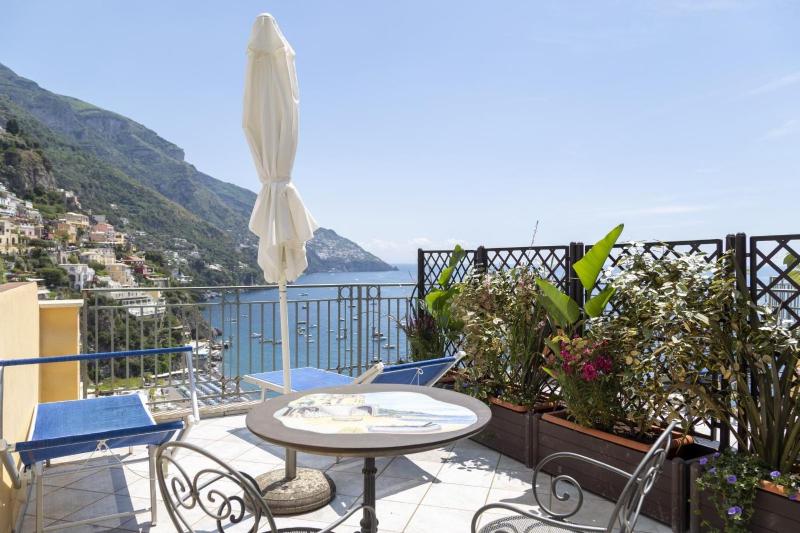 Hotiday Positano Sea View - image 18