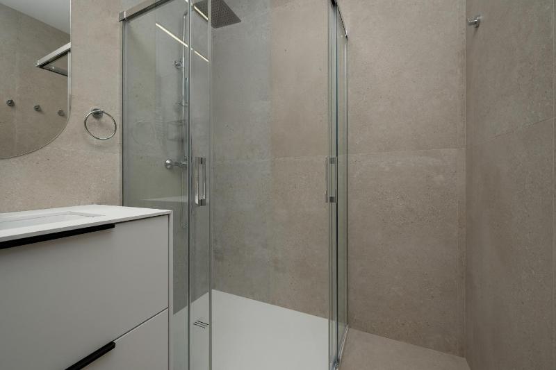 Air Conditioned Apartments in Wrocław Center by Renters Prestige - image 28
