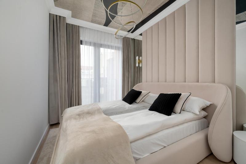 Air Conditioned Apartments in Wrocław Center by Renters Prestige - image 30