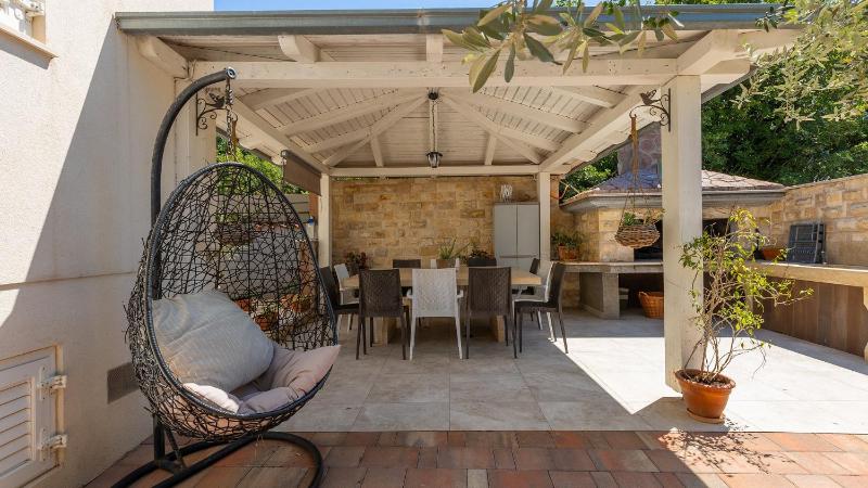 Villa Dila by Villas Guide - image 31