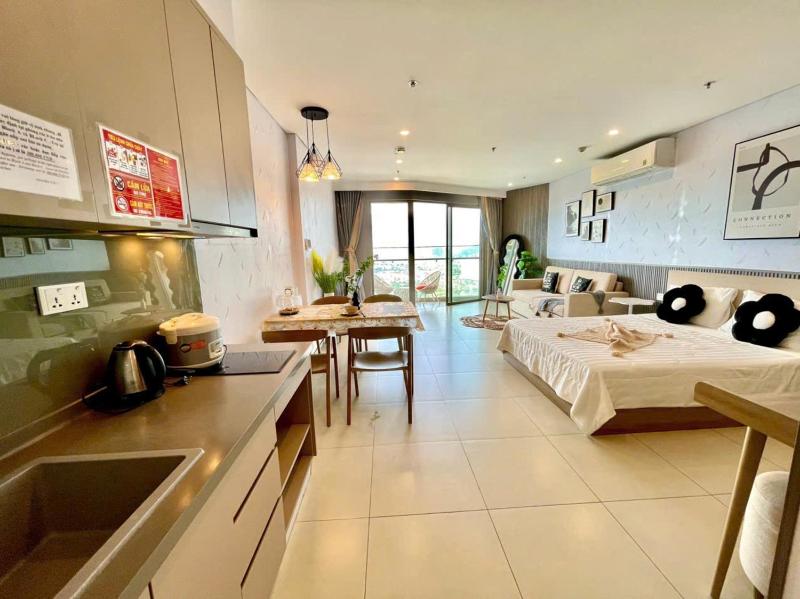 The Sóng Vung Tau Apartment - Pool Near Sea - image 10