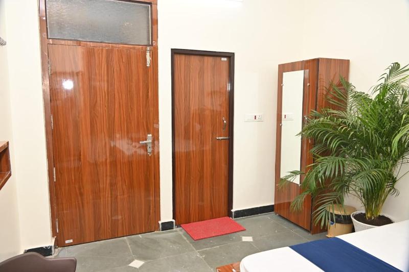 pitambara studio apartment with kitchen - image 19