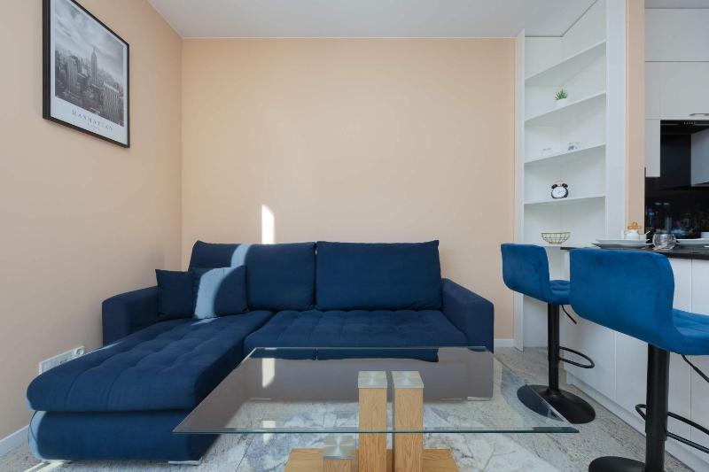 Bright Apartment Przyokopowa in the Centre of Warsaw with Parking by Noclegi Renters - image 16
