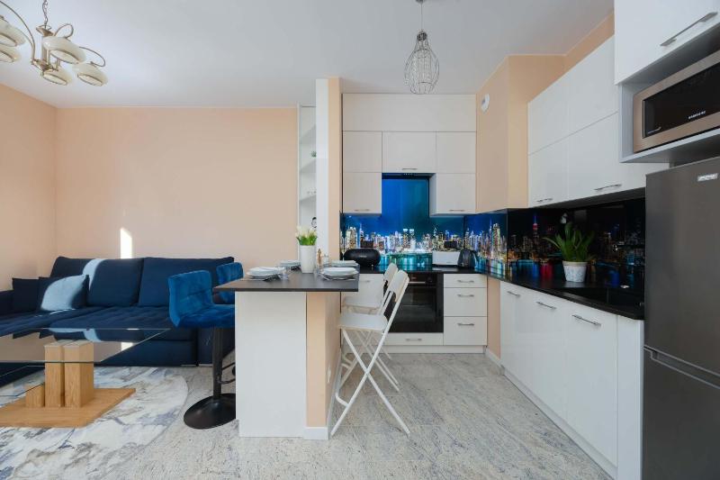 Bright Apartment Przyokopowa in the Centre of Warsaw with Parking by Noclegi Renters - image 6