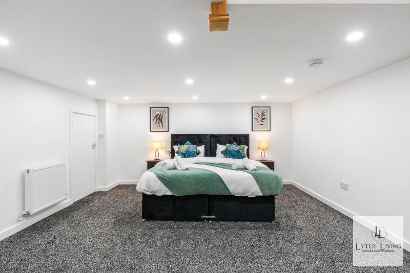 Top Hat - Bright 1-Bed Apartment by Uni of Leicester & DeMontfort Hall - Ideal for Work & Events - FREE off-site SECURE PARKING - image 24