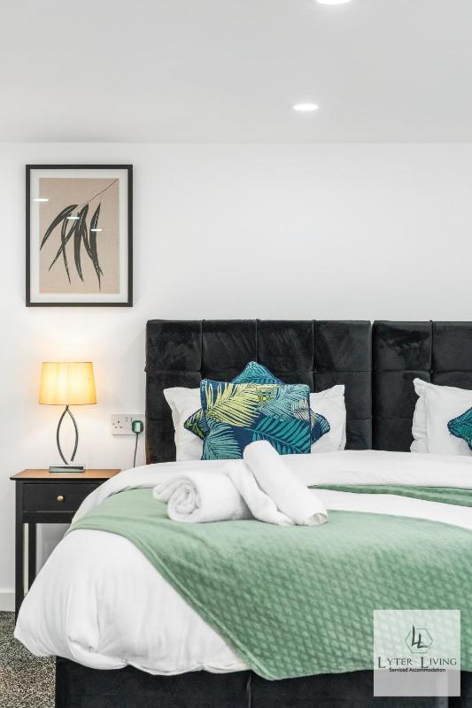 Top Hat - Bright 1-Bed Apartment by Uni of Leicester & DeMontfort Hall - Ideal for Work & Events - FREE off-site SECURE PARKING - image 25