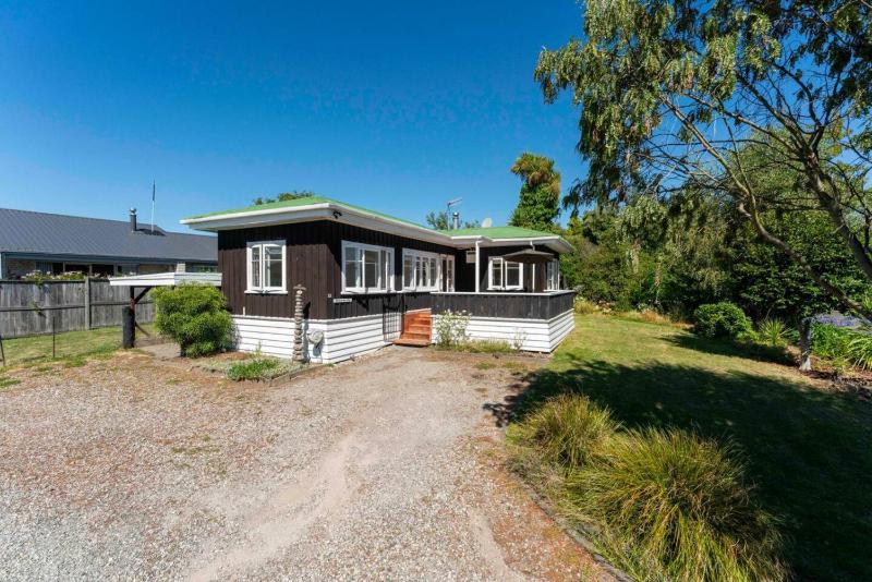 Wych Hazel - cute 2 bedroom cottage cental Taupo - image 16