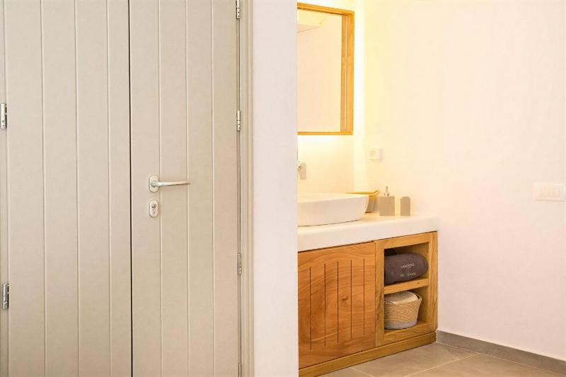 Blessed Blue Boutique Cave Suite - image 46