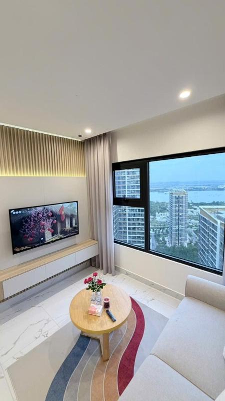 Luxury Two Bedroom Apartment - image 14