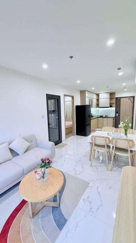 Luxury Two Bedroom Apartment - image 17