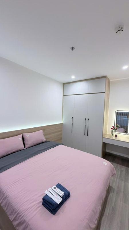 Luxury Two Bedroom Apartment - image 10
