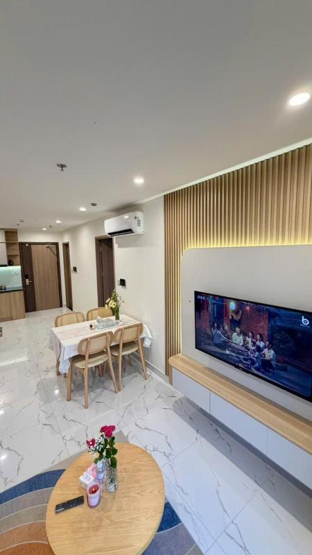 Luxury Two Bedroom Apartment - image 9