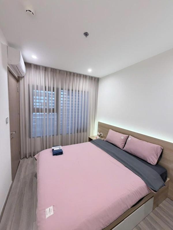 Luxury Two Bedroom Apartment - image 8