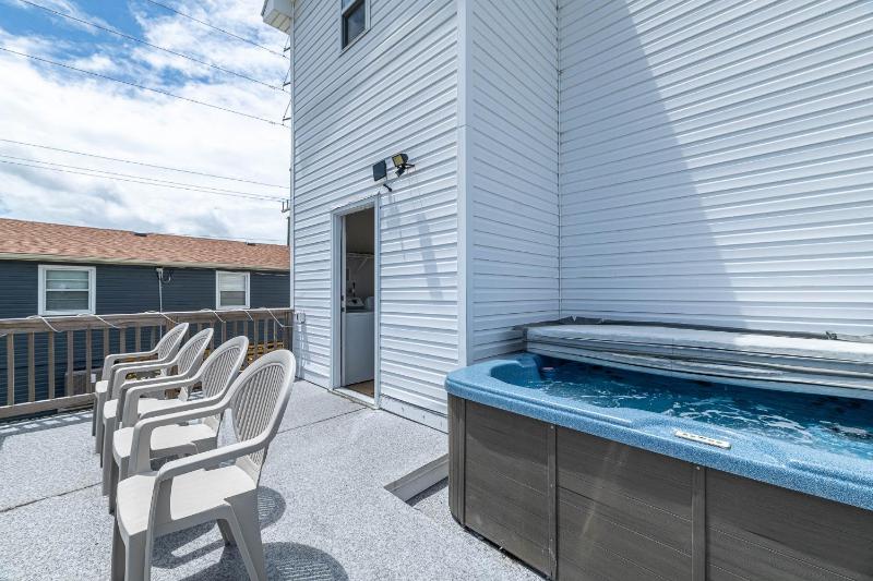 A Shore Thing - KDH MP 6 Oceanside Beach Less than 300 Yds Hot Tub Pets OK Flex Stays - image 25