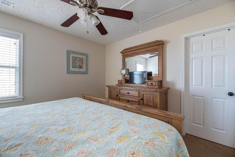 A Shore Thing - KDH MP 6 Oceanside Beach Less than 300 Yds Hot Tub Pets OK Flex Stays - image 2