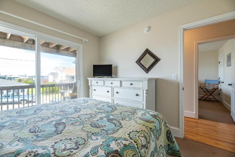 A Shore Thing - KDH MP 6 Oceanside Beach Less than 300 Yds Hot Tub Pets OK Flex Stays - image 34