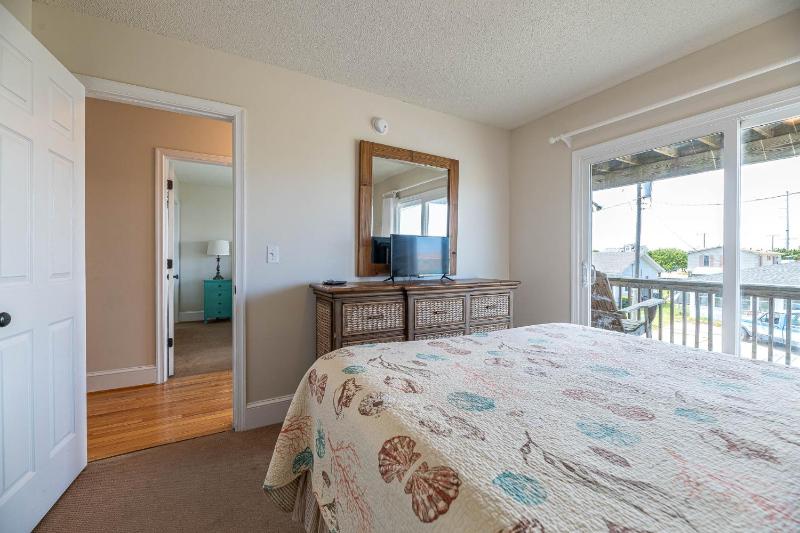 A Shore Thing - KDH MP 6 Oceanside Beach Less than 300 Yds Hot Tub Pets OK Flex Stays - image 17