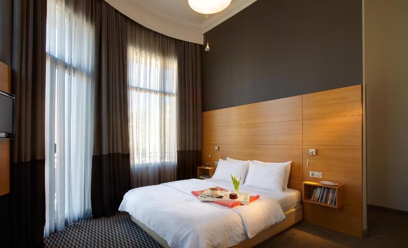Deluxe Double Room image 1