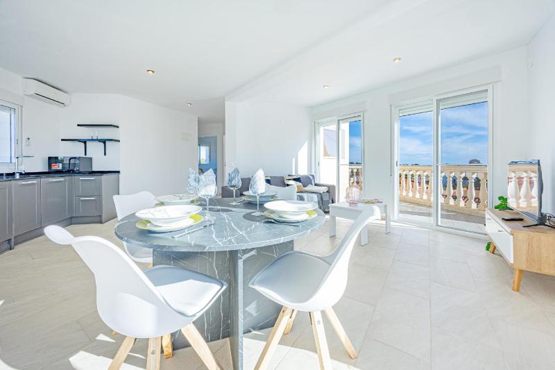 Villa Flamencos - PlusHolidays - image 12