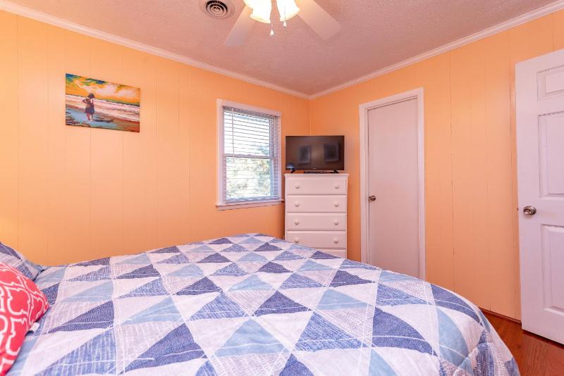 Landing Pad - Kill Devil Hills Oceanside 350 Yards to Beach Flex Stays 4 BR - image 37