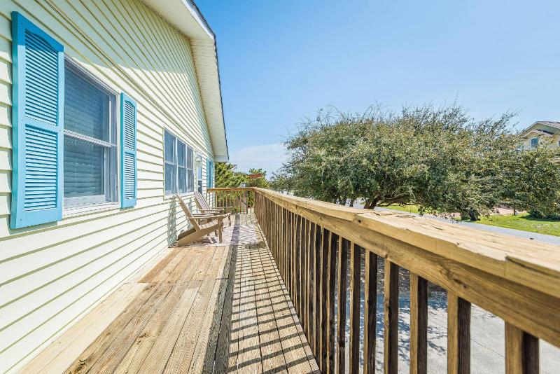 Landing Pad - Kill Devil Hills Oceanside 350 Yards to Beach Flex Stays 4 BR - image 36
