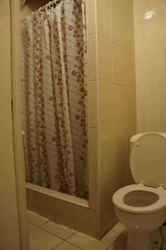 Twin Room image 2