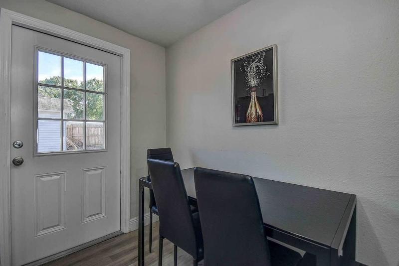 Family Friendly 5BR Tampa Home 10Min To Downtown - image 15