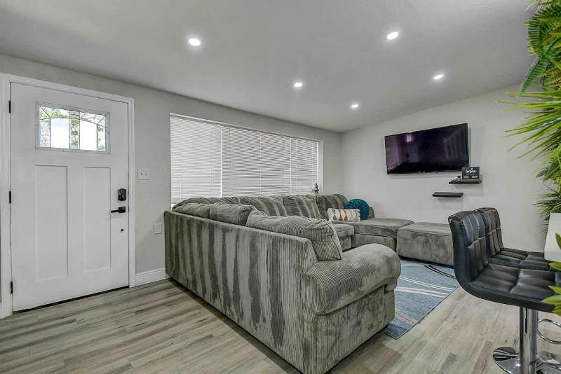 Family Friendly 5BR Tampa Home 10Min To Downtown - image 6