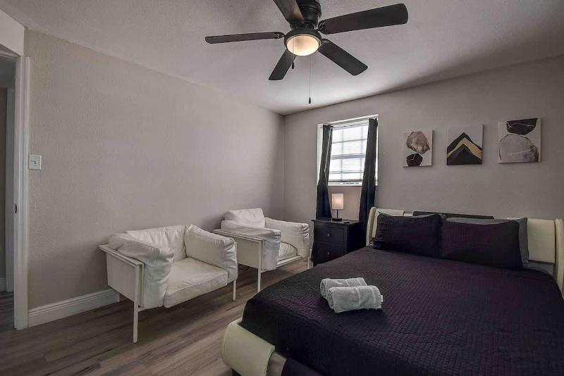 Family Friendly 5BR Tampa Home 10Min To Downtown - image 14