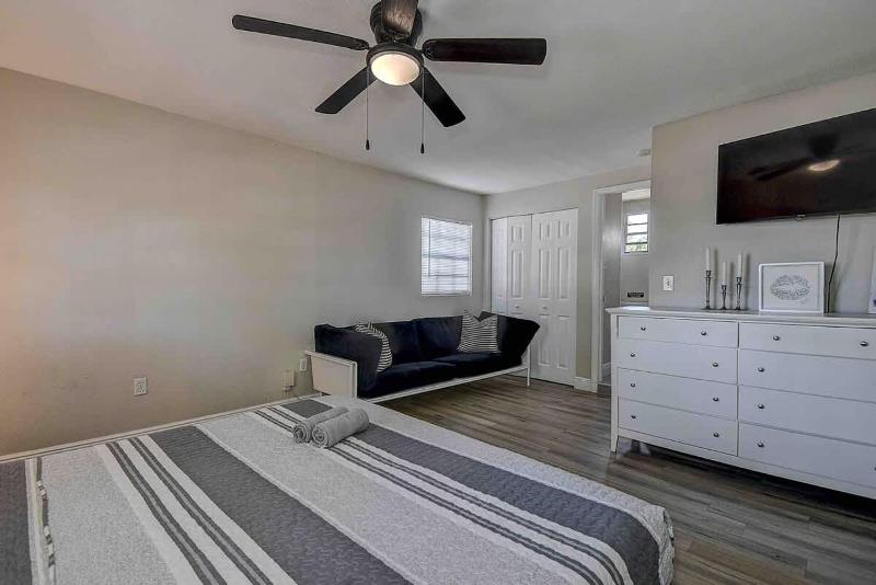 Family Friendly 5BR Tampa Home 10Min To Downtown - image 5