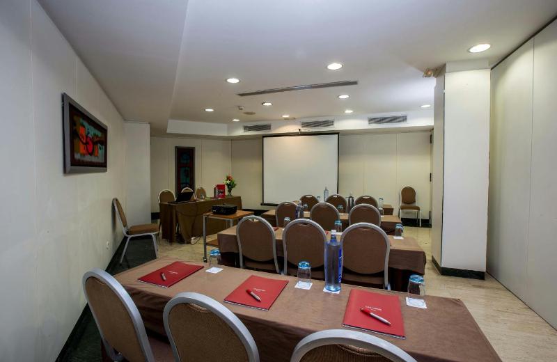 Leonardo Hotel Madrid City Center - image 11