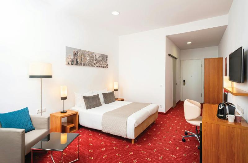 Leonardo Hotel Berlin KU'DAMM - image 2