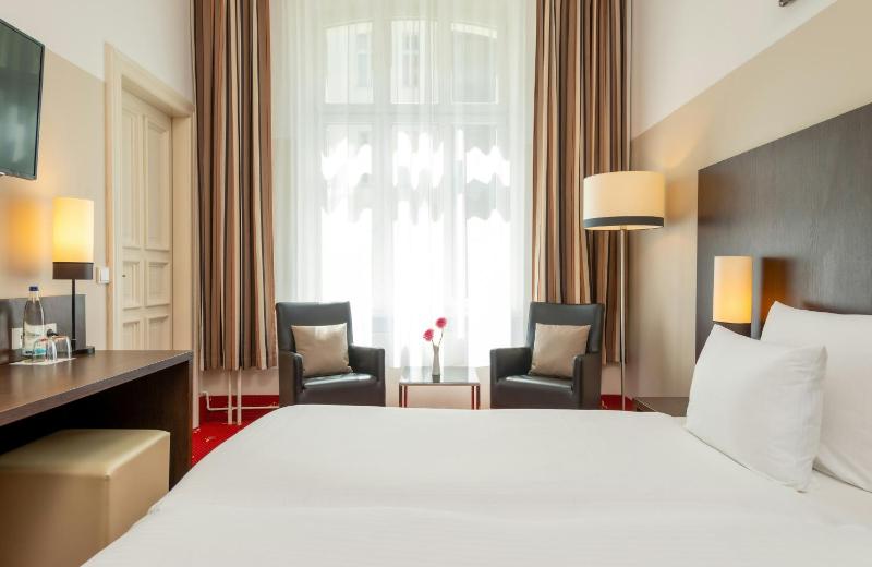 Leonardo Hotel Berlin KU'DAMM - image 6