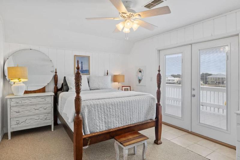 Family Bayfront Paradise &Fishing Dock on Dauphin Island - image 9