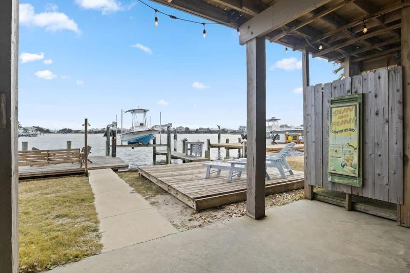 Family Bayfront Paradise &Fishing Dock on Dauphin Island - image 19