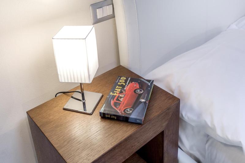 Executive Double Room image 3