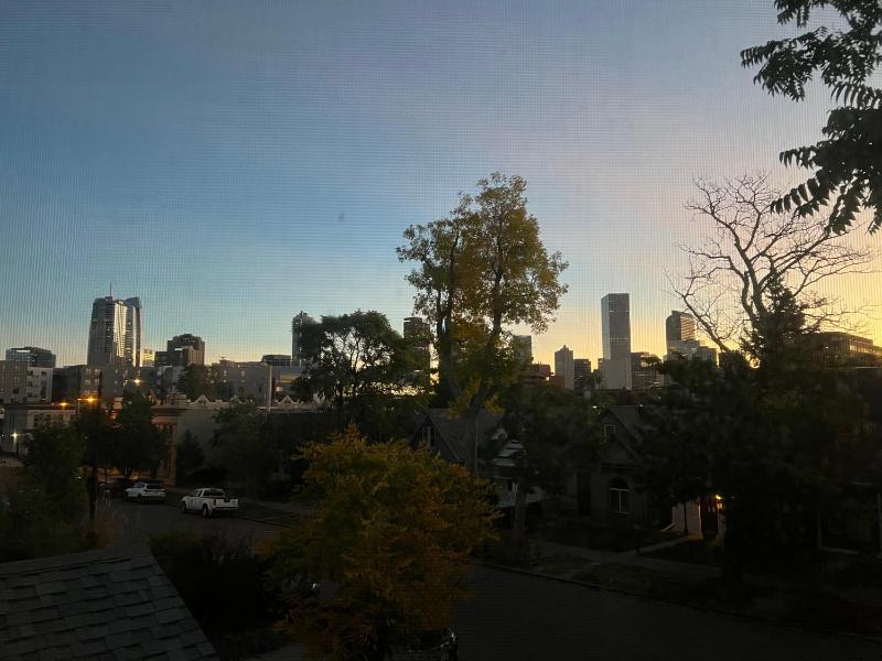 UPTOWN CASTLE - CITY VIEWS - THEATER & CONVENTION DISTRICT! - image 6