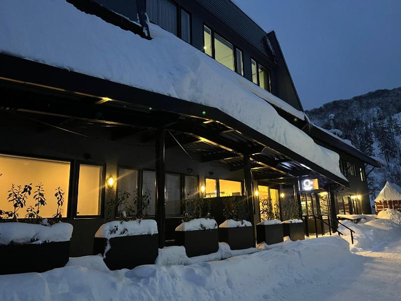 Ski-in Ski-out Iwatake Apartments - image 18