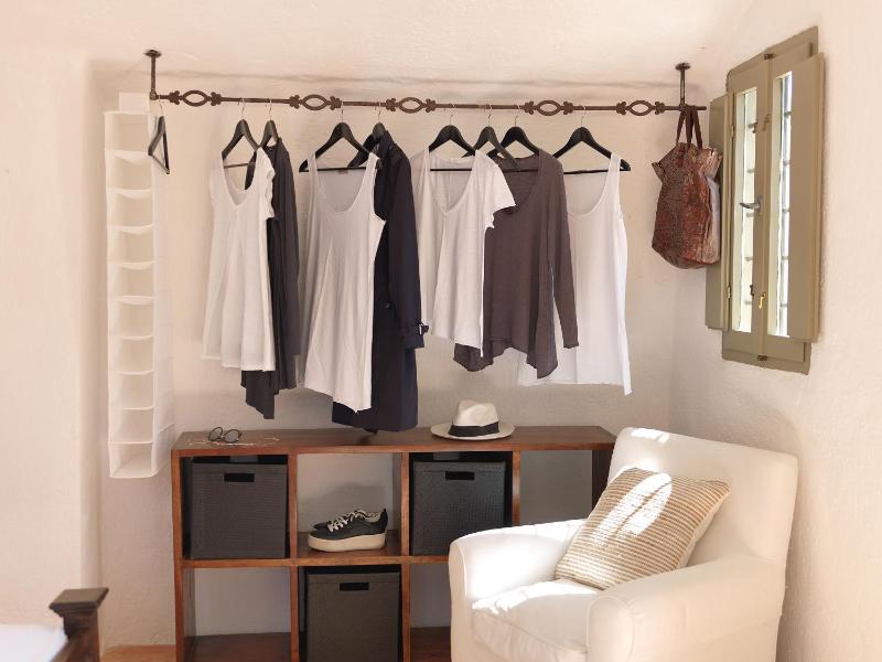 Double Room with Private Balcony and Sea View image 3