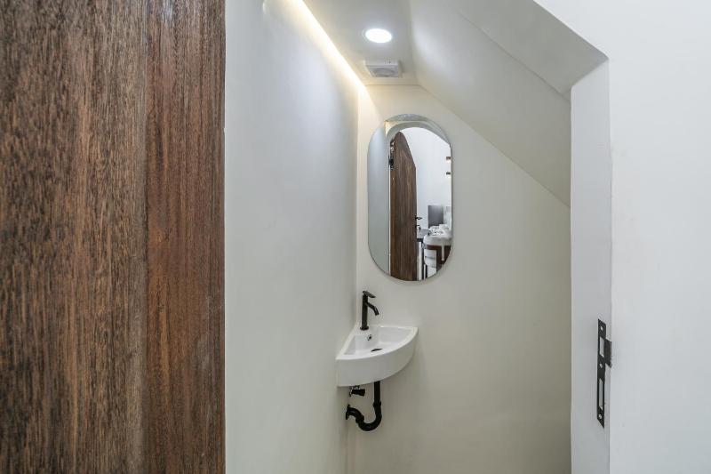 Nova Villa Resort Canggu - Stylish 1 & 2 Bedroom Pool Villas - image 17