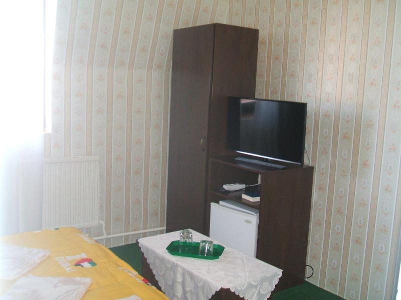 Deluxe Room image 2