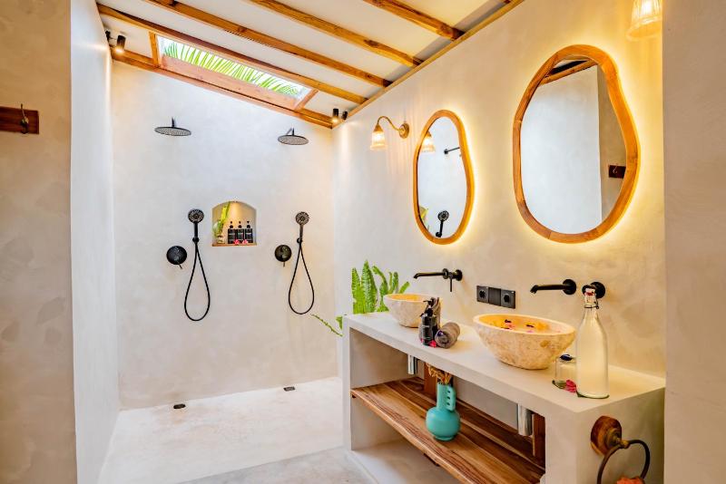 Bale Sampan Boutique Bungalows - image 7