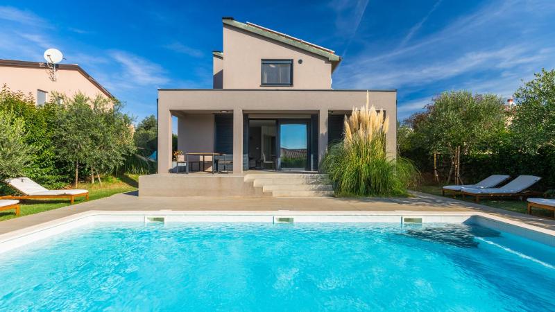 Vila PrivePolai by Villas Guide - image 4