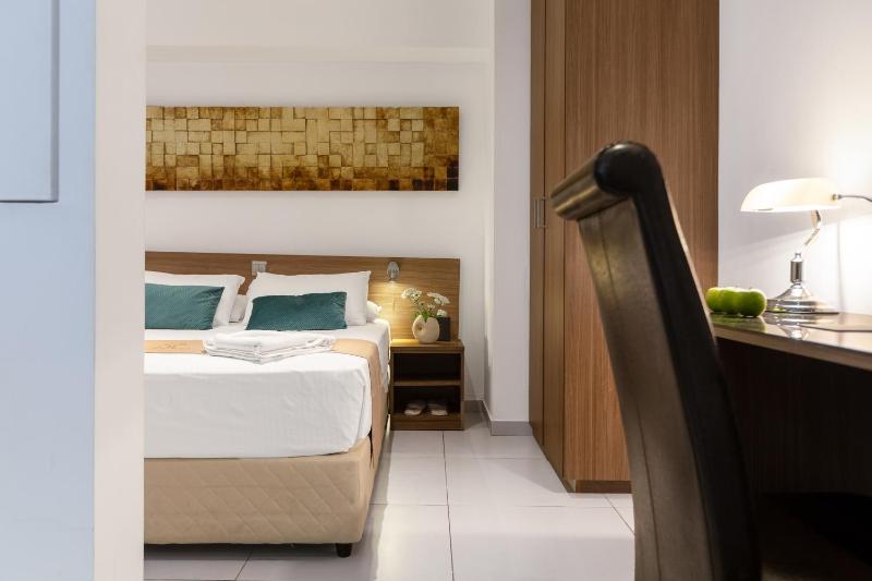 Achilleos City Hotel - image 8