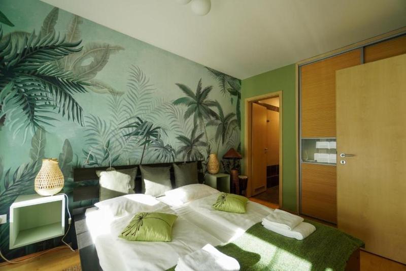 Jasmin Apartment at Gozsdu with free garage - image 10