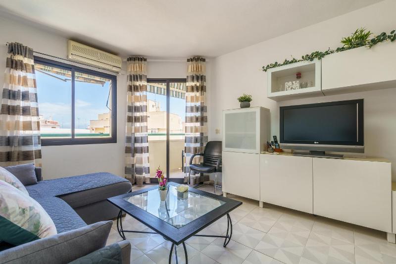 MalagaSuite Torremolinos Cozy Apartment - image 1