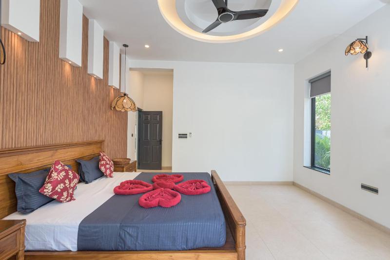 Villa Calangute Phase 6 - Private Luxury Villa in Goa with Pool & Jacuzzi - image 11